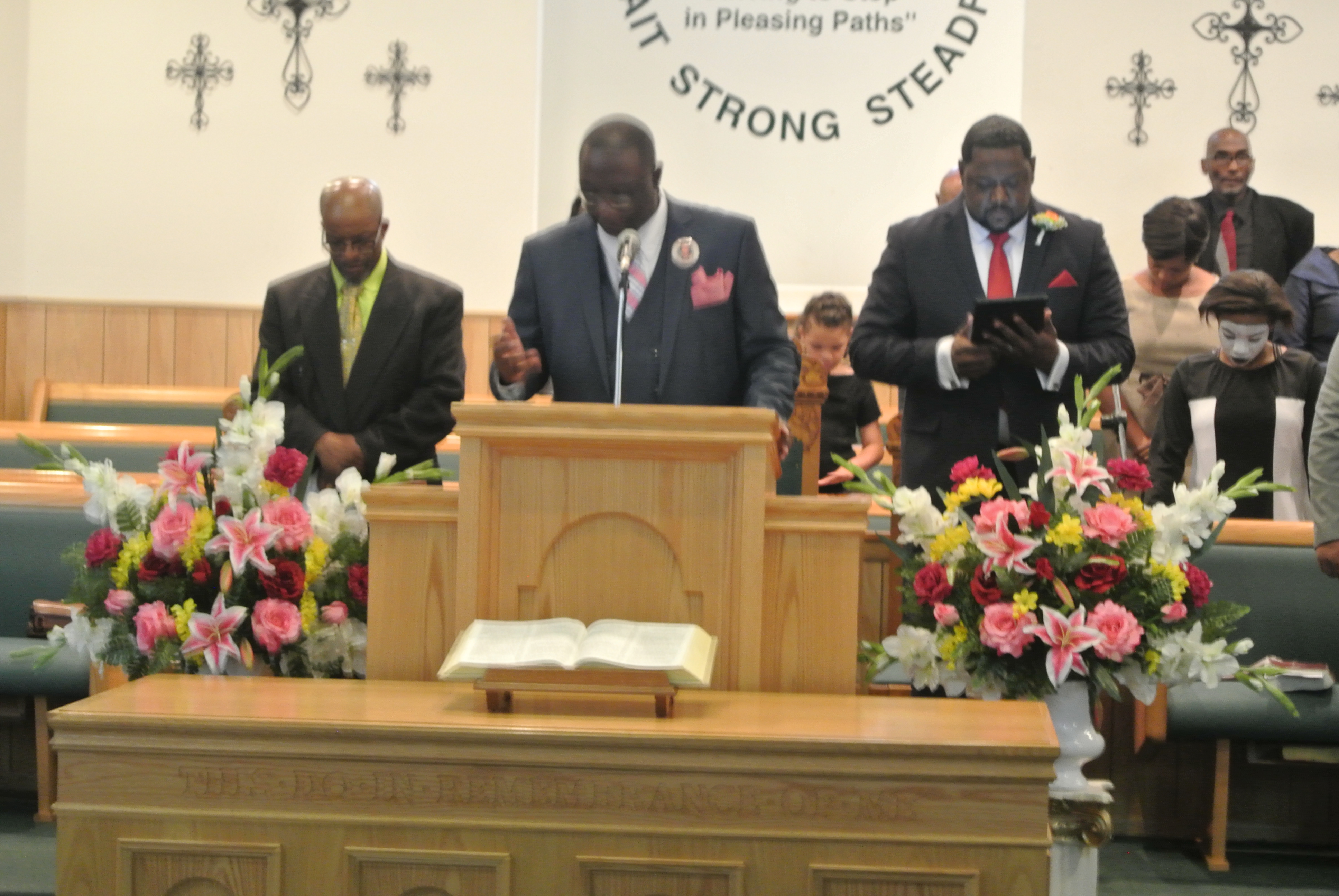 Family & Friends Day 2017 – Zion Chapel Missionary Baptist Church3872 x 2592